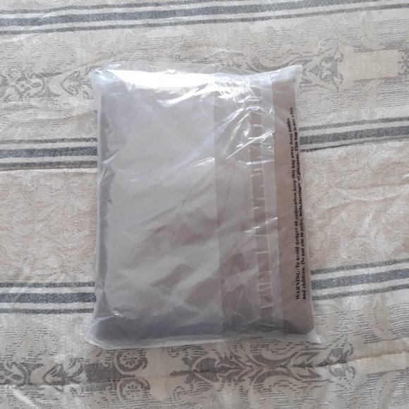 Sun Zero Mariah Grommet Curtain Panel (Single) - Picture 4 of 5